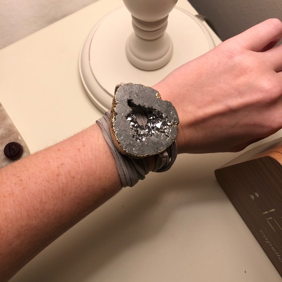 Purple stone wrap bracelet - Picture 5 of 5